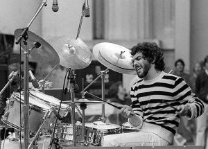 Steve Gadd, A Thunderous Drumming Style | Zero To Drum