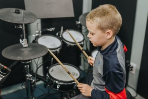 kids drumming