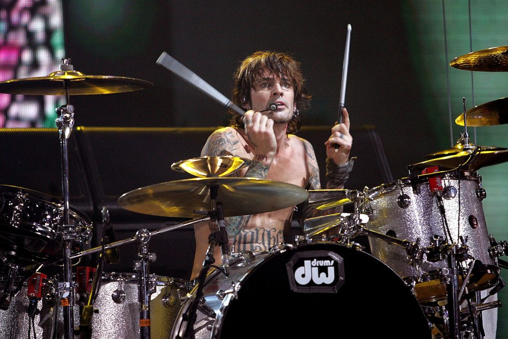 tommy lee on stage
