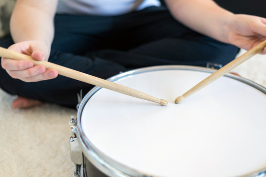 How To Hold Drum Sticks