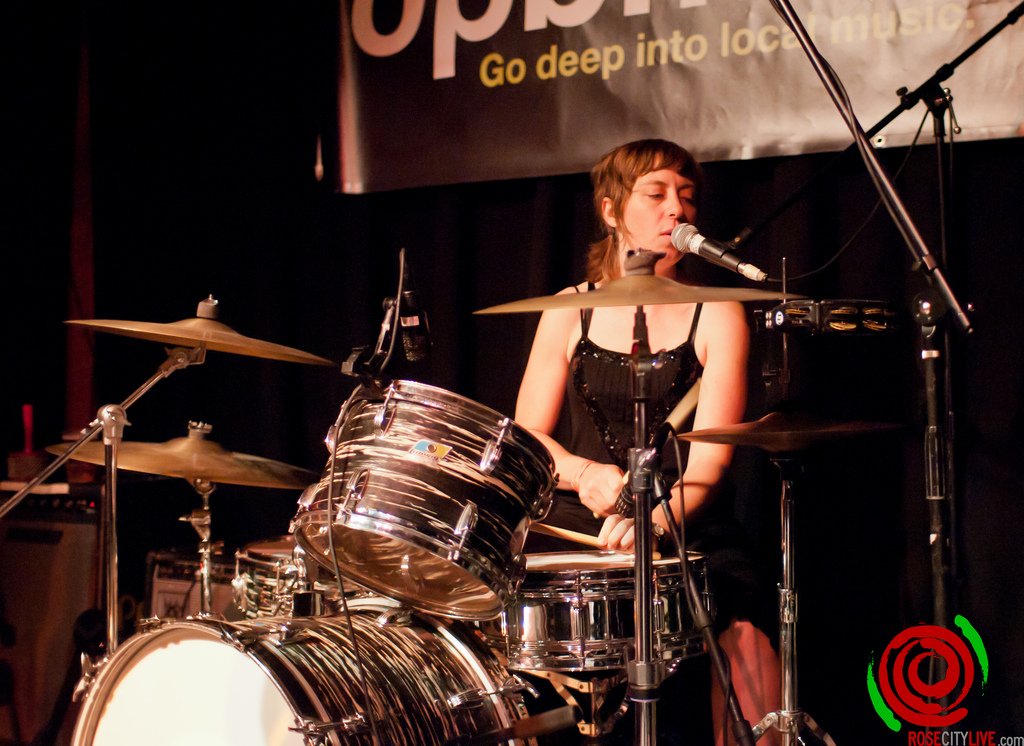 Sara Lund Drummer