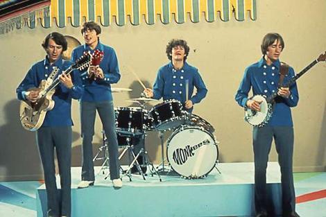 Micky Dolenz Performs With His Bandmates